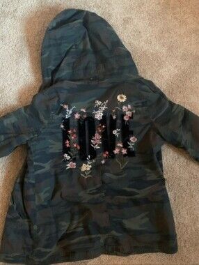 Women’s Hooded Camouflage Jacket with Floral Embroidery